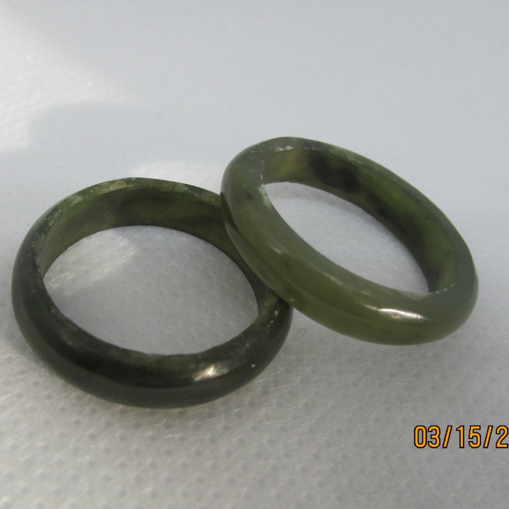 Natural Canadian JADE Rings two couples bands - Picture 3 of 3